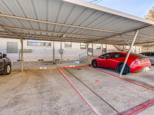 Condo for sale in Dallas, Texas