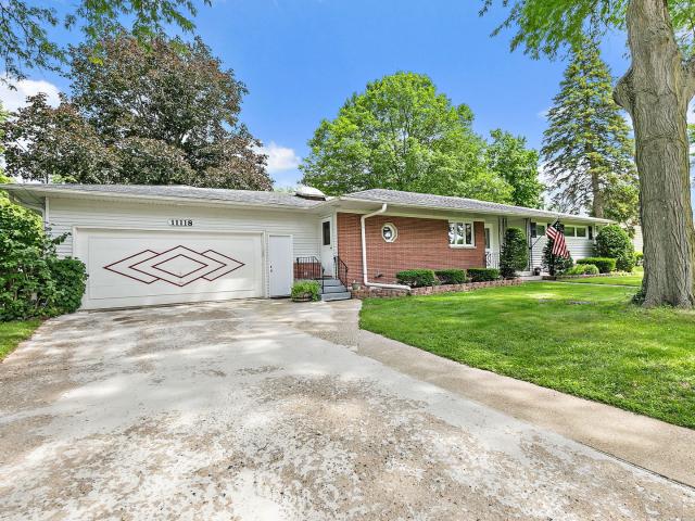 House for sale in Mchenry, Illinois