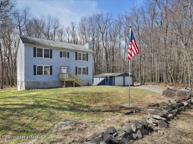 House for sale in Newfoundland, Pennsylvania