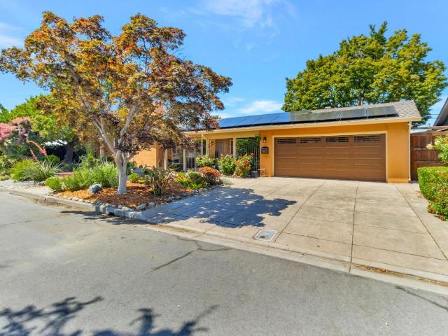 House for sale in Campbell