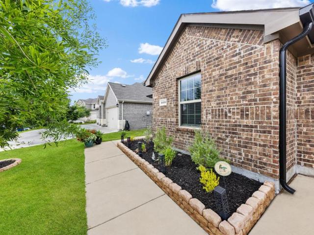 House for sale in Ellis, Texas