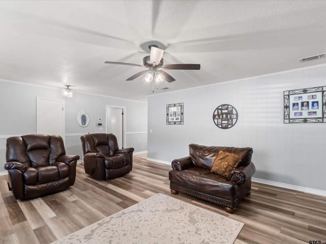 House for sale in Gilchrist, Texas