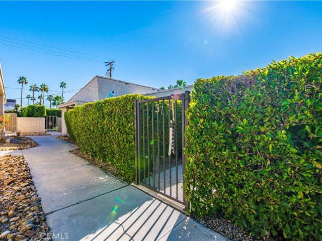 Townhouse for sale in Palm Springs
