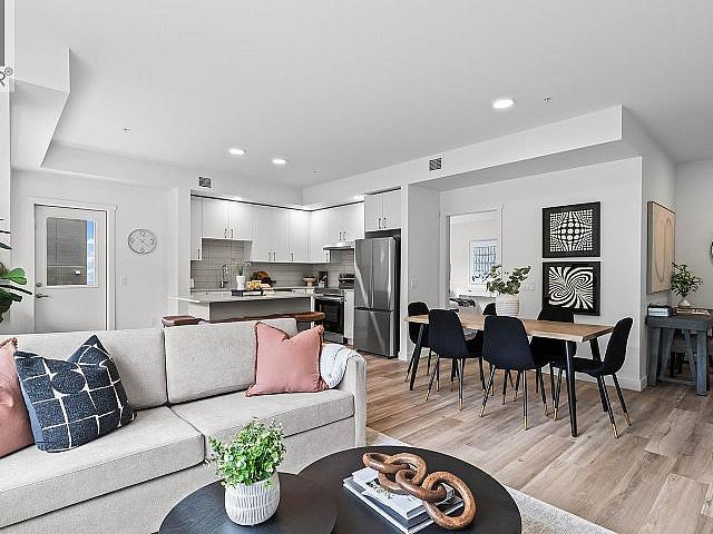 Condo for sale in Winfield, British Columbia