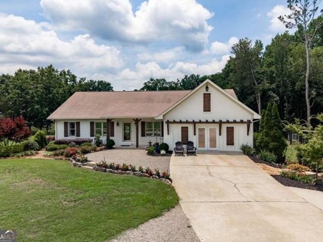 House for sale in Oconee, Georgia