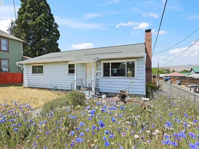 House for sale in Oregonia