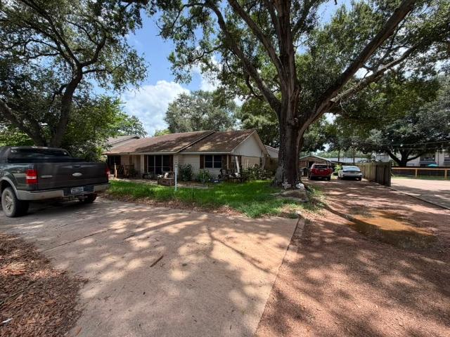 House for sale in Sealy, Texas