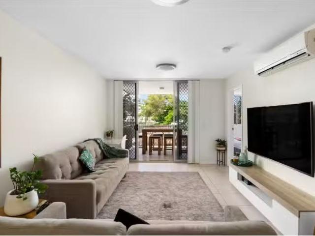 Apartment for rent in Hawthorne, Greater Brisbane