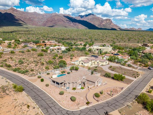 House for sale in Apache Junction, Arizona