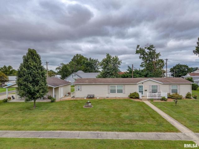 Property for sale in Kell, Illinois