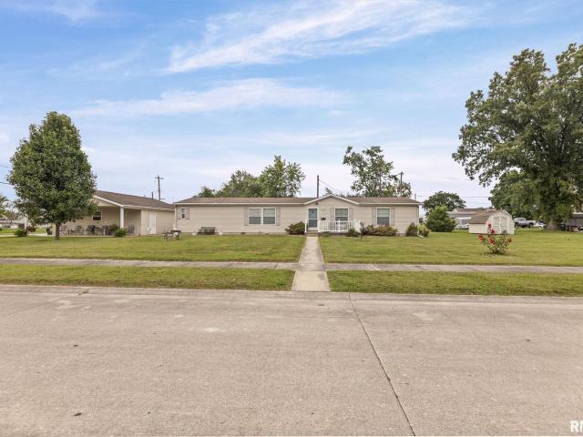 House for sale in Kell, Illinois