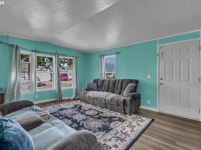 House for sale in Canby, Clackamas County