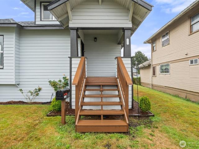 House for sale in Riverdale, Raymond