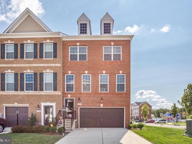 Townhouse for sale in White Plains, Charles County