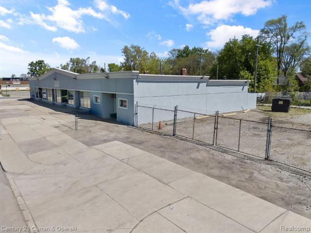 Commercial for sale in Detroit