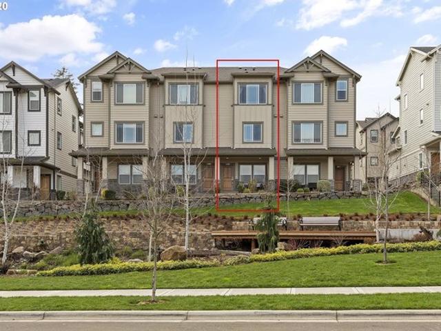 Townhouse for sale in Oregonia