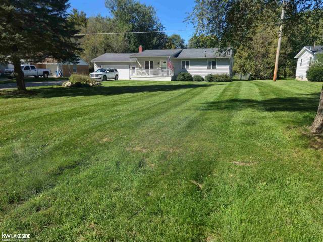 House for sale in Lake Fenton, Fenton
