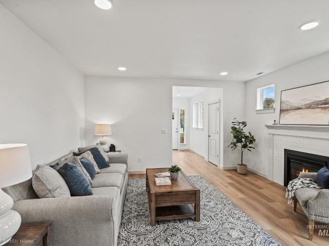 House for sale in Caldwell, Canyon County