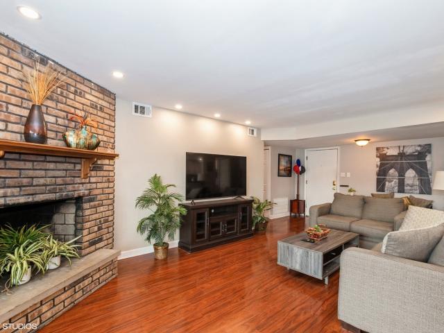 Condo for sale in Palos Hills