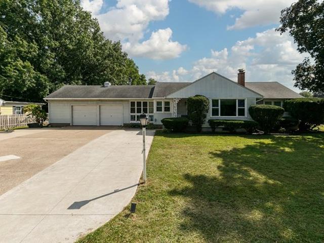 House for sale in East Moline, Illinois