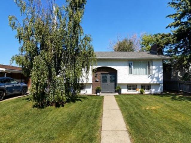 House for sale in Wedgewood, Alberta