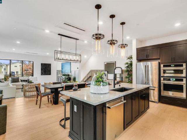 Townhouse for sale in Sunnyvale, Santa Clara County