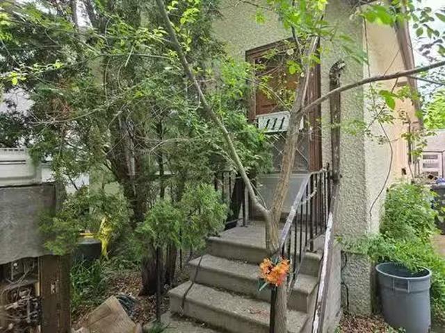 House for sale in East St. Paul, Manitoba