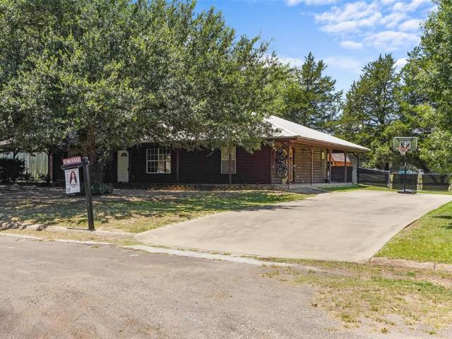 House for sale in Grand Saline, Texas