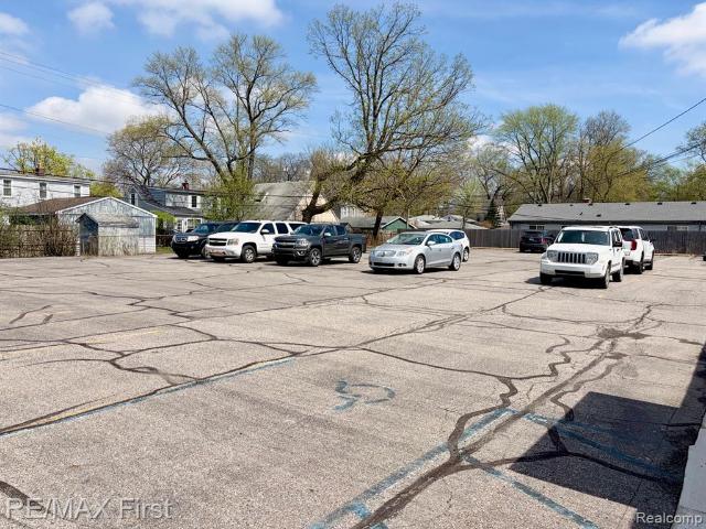 Commercial for sale in Royal Oak, Michigan