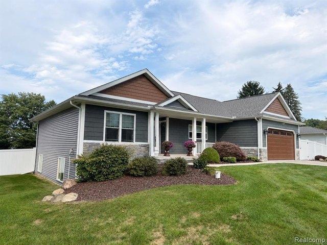 House for sale in Lapeer, Michigan
