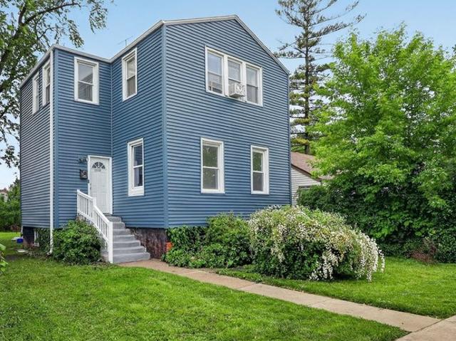 House for sale in Evanston, Illinois