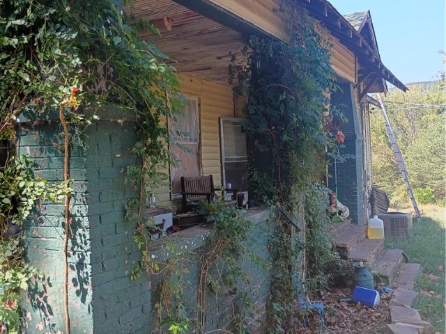 House for sale in Paris, Logan County