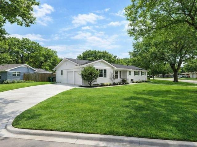 House for sale in Hurst, Texas