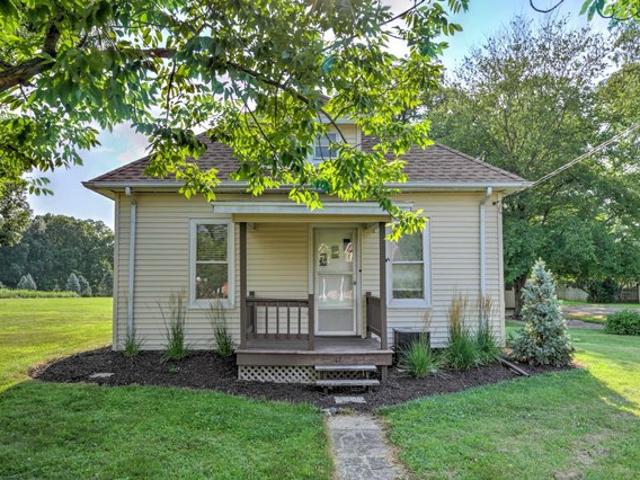 House for sale in East Peoria, Illinois