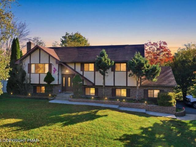House for sale in Chestnuthill Township, Monroe County