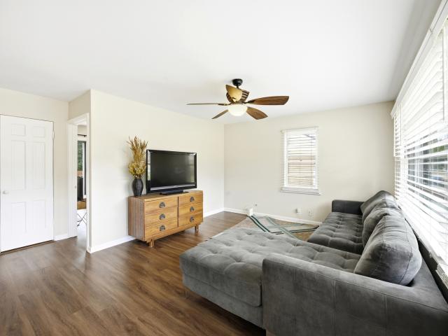 House for sale in Mchenry, Illinois