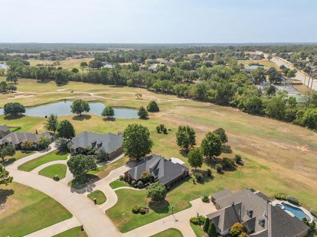 House for sale in Shawnee, Pottawatomie County