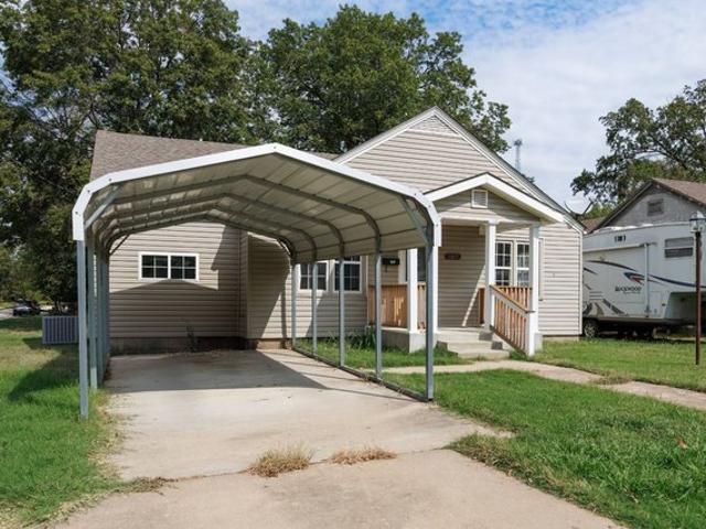 House for sale in Coffeyville, Montgomery County