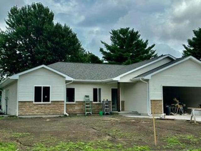 House for sale in Burlington, Iowa