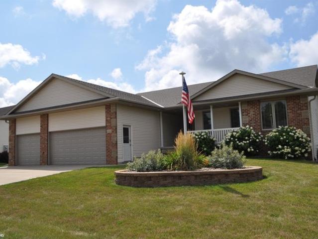 House for sale in Carroll, Iowa
