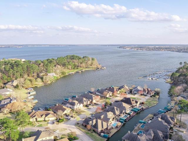 House for sale in Montgomery, Montgomery County