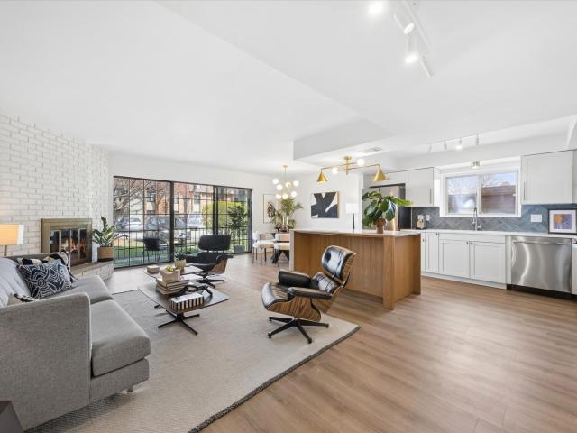 Condo for sale in Palos Hills, Illinois