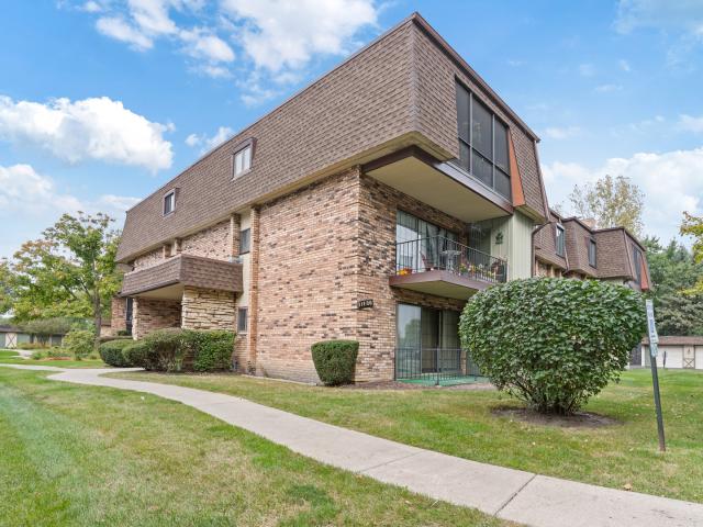 Condo for sale in Palos Hills, Illinois