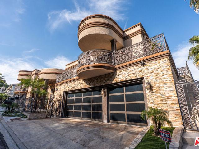 House for sale in Studio City Neighborhood Council District, Canoga Park