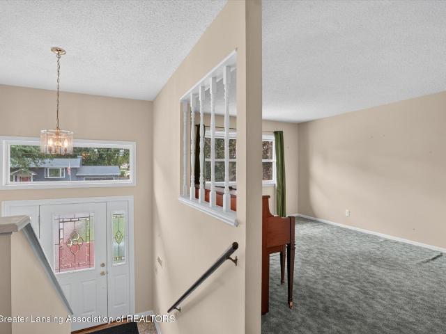 House for sale in Stoney Brook Subdivision, Grand Ledge