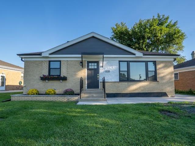 House for sale in Westchester, Illinois