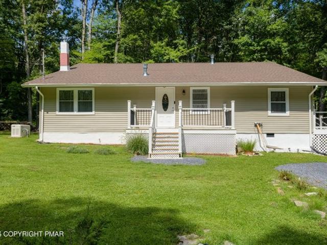 House for sale in Effort, Chestnuthill Township