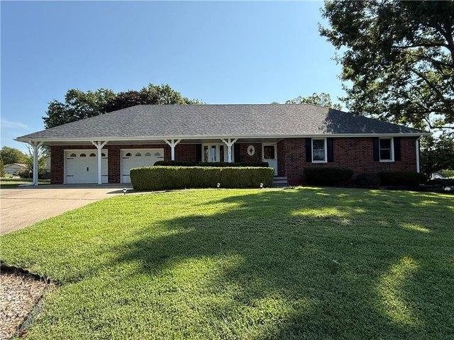 House for sale in Higginsville, Lafayette County