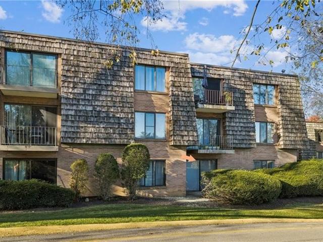 Condo for sale in Coraopolis, Allegheny County