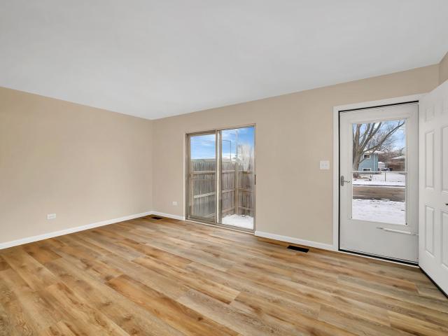 Condo for sale in Crest Hill, Illinois